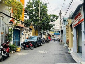 nhà hxh thông quang trung, p8, gv. 4x22m cn 82m2. 2 tầng. doanh thu 20tr/th. giá: 6.9 tỷ