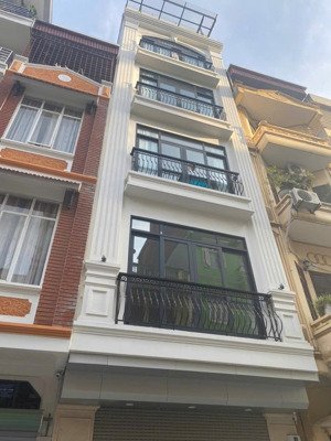 chính chủ cho thuê nhà đỗ quang - trần duy hưng, dt 70m2x6 tầng, mặt tiền 5m , giá 29tr