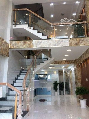 nhà 4 tầng hoàn công đủ.mặt tiền hẻm ô tô.gần coopmart huỳnh tấn phá.sổ sẵn,hoàn công.hơn 7 tỷ