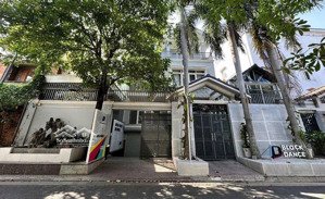 cho thuê villa 11 đường 53 phường cát lái thành phố thủ đức