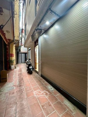 bán nhà trần khát chân - ô tô tránh cách 10m - diện tích 55m2 - 6pn. giá: 11,9 tỷ. lh: 