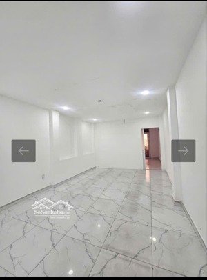 bán khách sạn thô: 4 x 22 + 6 tầng mặt tiền trần quang khải q. 1