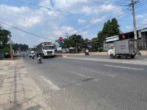 chỉ 11tr/m2. (1ty5xx).có thương lượng.hỗ trợ qua bank cho khách. bán đất tặng nhà cấp 4 cũ. ngay