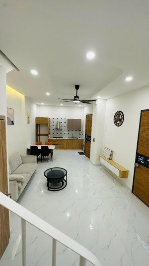 nhà bán mới xây đường mai văn ngọc gần lê văn sỹ , huỳnh văn bánh p.11 quận phú nhuận