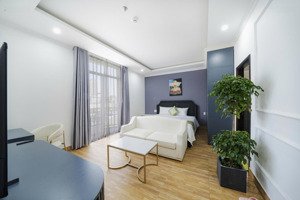 bán tòa căn hộ 6 tầng mặt tiền chính hữu, gần biển mỹ khê, đang có dòng tiền cho thuê hàng tháng