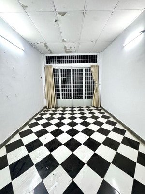 mặt tiền kinh doanh nguyễn phi khanh - gần cầu hoàng hoa thám - sổ riêng -đang cho thuê ~400t.r/năm