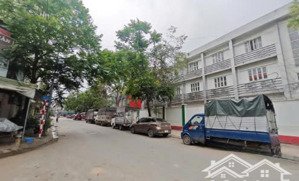 tôi chính chủ cần bán nhà hóc môn dt 4x18m 4 tầng nhà mới sổ hồng riêng giá rẻ còn thương lượng