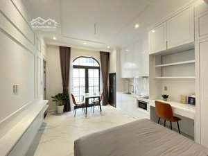 căn hộ 1pn ban công, 40m2trần bình trọng quận 5, gần đh sài gòn, đh sư phạm, qua nhanh quận 1