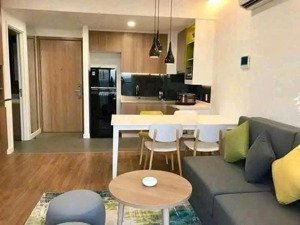 chuyên cho thuê giá tốt tại chcc republic plaza 18e cộng hoà. lh sdt & zalo