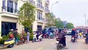 duy nhất 1 lô siêu đẹp ngay cạnh chợ hưng hóa tam nông phú thọ đông đúc, sầm uất