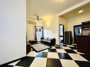 cho thuê gấp cc 2pn, 2wc tại lê văn duyệt, p 1, q.bình thạnh, 12 triệu vnd, 80m2 - nhận khách nn