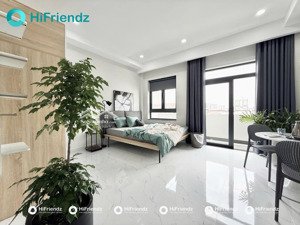 cho thuê căn hộ đầy đủ tiện nghi ban công lớn ngay ngã tư thủ đức