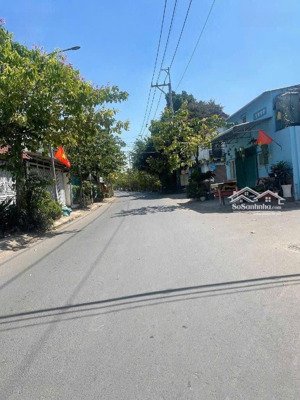 nhà mặt tiền đường huỳnh thị mài - 10,5 tỷ - 240 m2 (7,3m x 30m) đường 10m