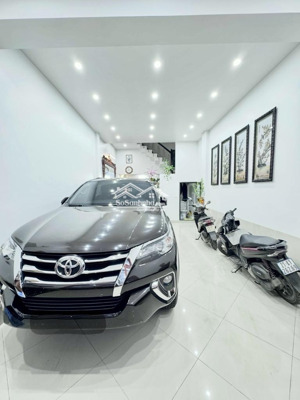 * phân lô tân mai, oto vào nhà, gần đường lớn, 60m2 x 5 tầng, hơn 200tr/m2, cực nhiều tiện ích