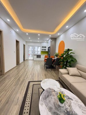 chị gái em cần bán gấp căn hộ tại kđt thanh hà , hà đông, 69m2 , full nội thất mới , toà mới hh03b