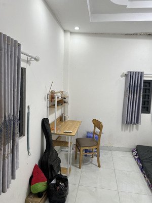 thuê phòng trọ tân phú 3tr2 20m2