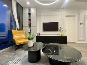 thuê nhà mipec rubik 360 - xuân thủy, cầu giấy liên hệ em đạo, giá chỉ từ 18tr lh: 0976,044.926