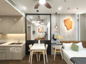 chính chủ cần tiền bán gấp căn hộ studio 32m2 toà sa5 giá chỉ 2.85 tỷ