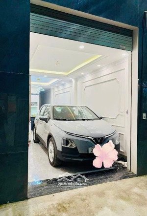 cho thuê nhà nguyên căn phố nguyễn thời trung- thạch bàn 40m gara ô tô, thang máy.