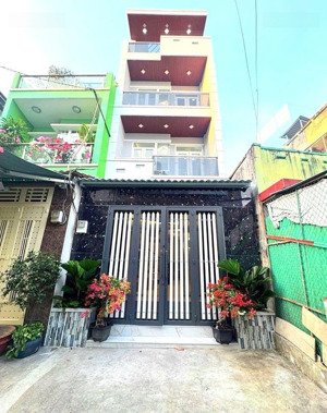 hậu giang cạnh bình phú - hẻm ôtô thông - 4 tầng btct - 56m2 ( 4 x 14m ) - 4 pn - tặng nội thất,