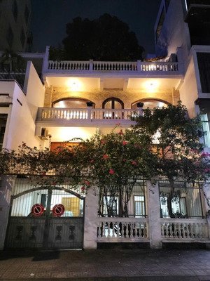 xuất cảnh bán gấp - bán biệt thự thạch thị thanh 233m² 3 tầng - 125 tỷ