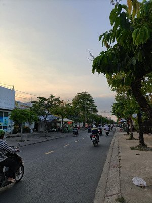 nhà mặt tiền song hành, bà điểm, hcm.ngay ngã tư trung chánh, 8mx35m,đang thuê 30tr, giá: 22.490 tỷ