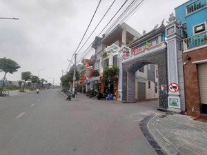 cần bán mảnh đất . tại lê xá, đông anh (mai lâm cũ), hn. dt: 105m2 mặt tiền = hậu: 5m