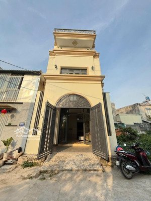 cần bán nhà gần trường tô ngọc vân 180m2 sàn kề bên gò vấp - đường 7m