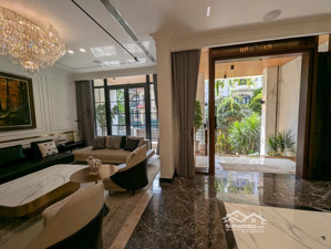 bán nhà góc 2mt hxt nguyễn trọng tuyển, q.tân bình. dt: 8.6 x18m, gồm t,l,st giá 49t vuông vức