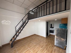 phòng có gác rộng thoáng gần aeon.