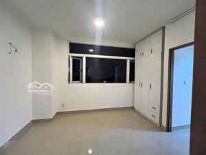 bán căn hộ hoàng kim thế gia 81m2, 3 phòng ngủ, 2wc. đã có sổ hồng, liên hệ xem nhà.