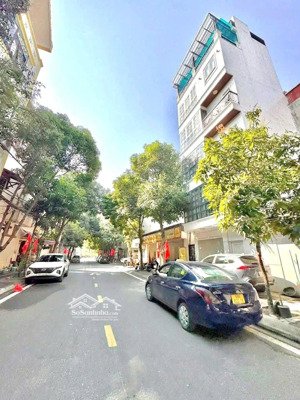 ** phân lô vip nguyễn khánh toàn - căn góc nở hậu - gần mặt phố