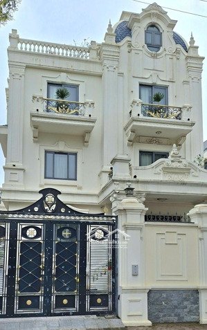 bán biệt thự đường tây hồ 147m2, giá: 62 tỷ. tây hồ