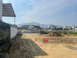 bán lô đất đẹp diên điền ( diên phú). dt 227m2 chỉ 1ty650 rẻ nhất tại kv