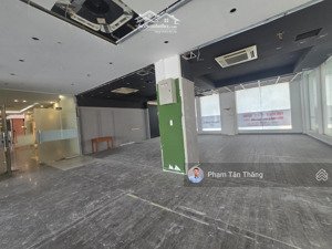cho thuê hơn 200m2 thông suốt mặt đường văn cao, hải phòng hợp làm văn phòng