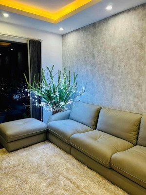 bán gấp căn hộ chung cư goldseason, 7,65 tỷ, 90m2, 3pn, 2wc, nội thất cơ bản tại hà nội