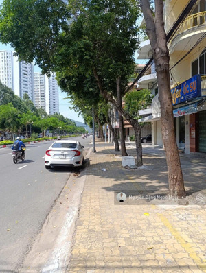 cơ hội tuyệt vời cho những ai đang tìm kiếm một không gian sống và kinh doanh lý tưởng