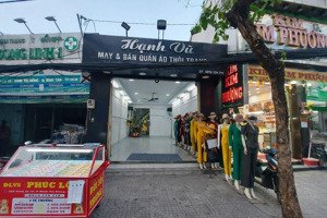 mặt bằng đẹp nội thất cơ bản, 1 phòng ngủ, bếp, toilet đầy đủ