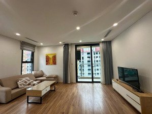 bán căn hộ 104,56m2 3pn full nội thất - sổ đỏ sẵn giao dịch giá 13,5 tỷ lh 