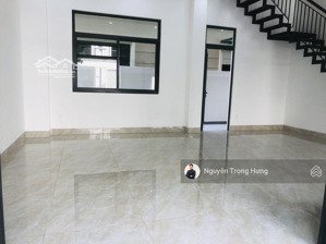 bán nhà phố 5 tầng diện tích đất 84m2 hoàn thiện, sẵn sổ khu manhatan đông đúc