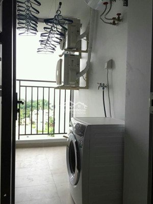 cho thuê căn hộ 590 cmt8, quận 3, 80m2, 2pn, 9tr, thang máy.