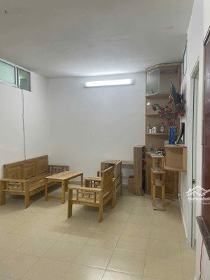 chủ đổi cv bán gấp căn hộ, sổ hồng có sẵn, căn hộ 2pn, ngay khu công nghệ, giá rẻ