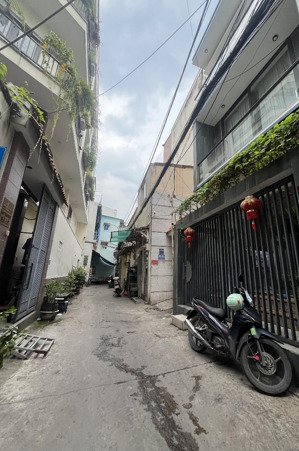 chdv mới đẹp ngay cầu tân thuận q7 - 5 tầng - 68m2 nở hậu - 8tỷ5 thương lượng