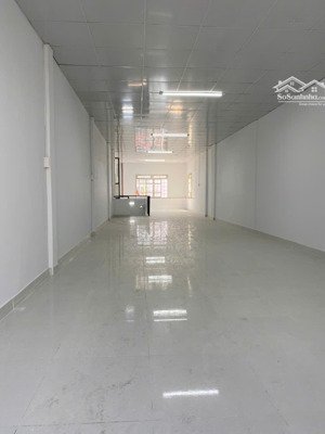 bán nhà mặt tiền 2 tầng vuông vức đối diện trường học, giá mềm 23.5 tỷ