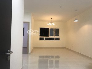 cần tìm chủ mới bán nhanh trong tuần căn hộ green town 2pn-2wc -dt 63m2 nhà mới full nội thất đẹp