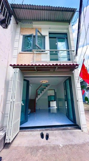 bán nhà đường đông thạnh 4, gần trường học nguyễn hữu tiến