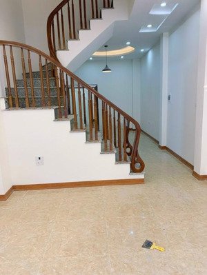 bán nhà 4 tầng gần vin đan phượng ngõ thông giá cực tốt