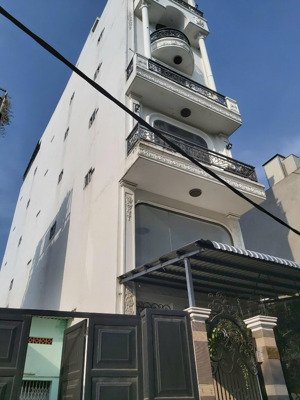 chdv sát aeon tân phú 40 phòng thu nhập 150tr