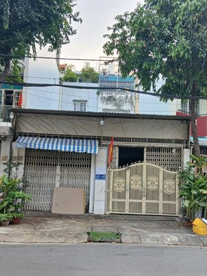 mặt tiền khu bình phú quận 6-dt 8x18m chỉ 18 tỷ còn tl