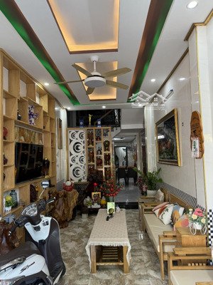 nhà 3 tầng chính chủ xây ở mặt đường 7m5 hoà minh q. liên chiểu vị trí vừa ở vừa kinh doanh